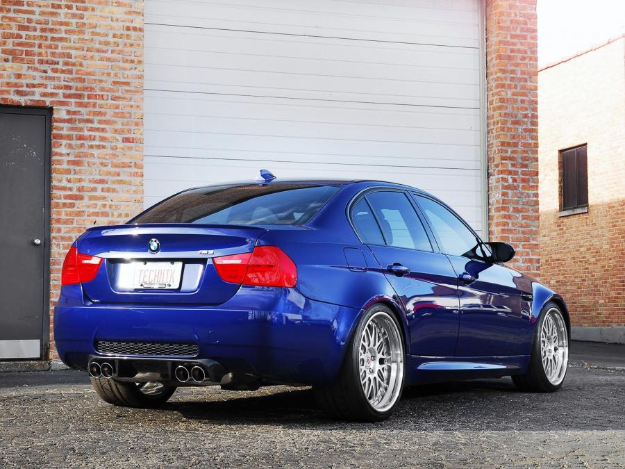  BMW M3 Sedan by IND Distribution 2009 года  (фото 6 из 16)